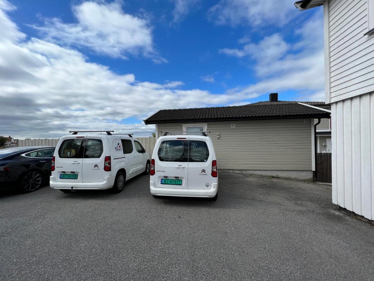 Sentralt I Fredrikstad Gratis Parkering Luaran gambar